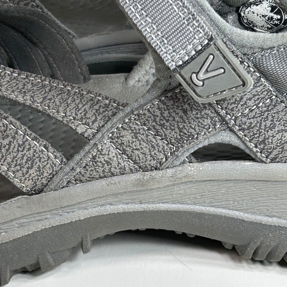 KEEN Rose Sandals Womens 10.5 Gray Hiking Trail Water Shoes Gorpcore Comfort - Picture 7 of 15
